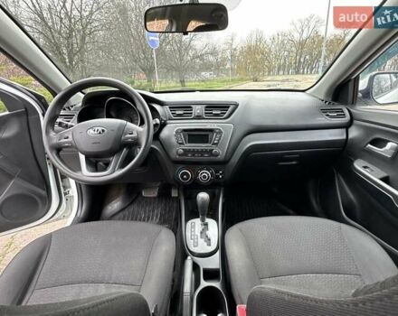 Белый Киа Рио, объемом двигателя 1.4 л и пробегом 140 тыс. км за 7800 $, фото 12 на Automoto.ua