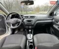 Белый Киа Рио, объемом двигателя 1.4 л и пробегом 140 тыс. км за 7800 $, фото 12 на Automoto.ua