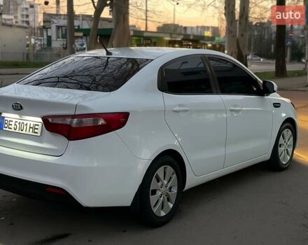 Белый Киа Рио, объемом двигателя 1.6 л и пробегом 126 тыс. км за 9000 $, фото 3 на Automoto.ua