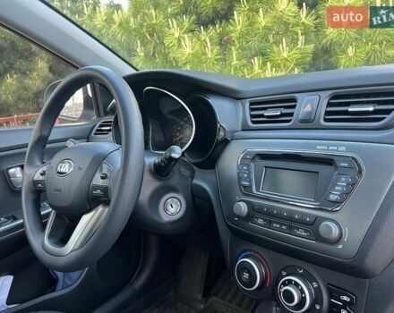 Белый Киа Рио, объемом двигателя 1.4 л и пробегом 140 тыс. км за 8900 $, фото 14 на Automoto.ua