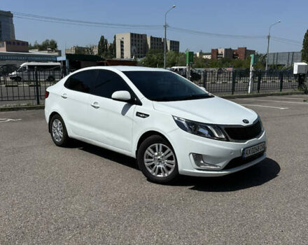Білий Кіа Ріо, об'ємом двигуна 1.4 л та пробігом 184 тис. км за 7900 $, фото 2 на Automoto.ua