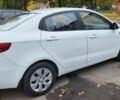 Белый Киа Рио, объемом двигателя 1.4 л и пробегом 153 тыс. км за 8300 $, фото 4 на Automoto.ua