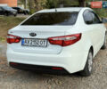 Білий Кіа Ріо, об'ємом двигуна 1.4 л та пробігом 299 тис. км за 5800 $, фото 2 на Automoto.ua