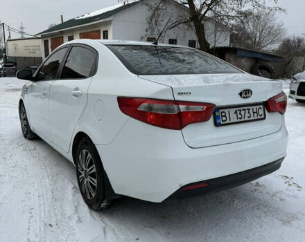 Белый Киа Рио, объемом двигателя 1.4 л и пробегом 211 тыс. км за 6950 $, фото 6 на Automoto.ua
