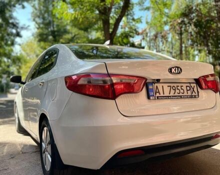 Белый Киа Рио, объемом двигателя 1.4 л и пробегом 218 тыс. км за 7600 $, фото 6 на Automoto.ua
