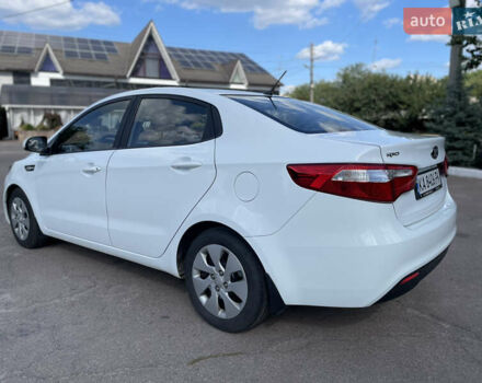 Белый Киа Рио, объемом двигателя 1.4 л и пробегом 169 тыс. км за 7500 $, фото 7 на Automoto.ua