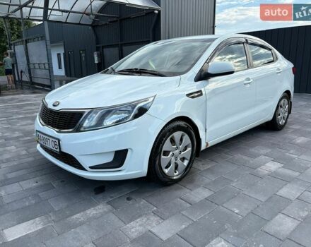 Белый Киа Рио, объемом двигателя 1.4 л и пробегом 157 тыс. км за 6800 $, фото 2 на Automoto.ua