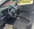Белый Киа Рио, объемом двигателя 1.4 л и пробегом 270 тыс. км за 7500 $, фото 3 на Automoto.ua