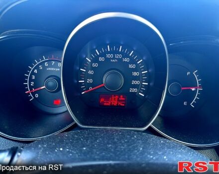 Белый Киа Рио, объемом двигателя 1.4 л и пробегом 214 тыс. км за 8300 $, фото 6 на Automoto.ua