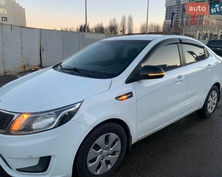 Белый Киа Рио, объемом двигателя 1.4 л и пробегом 216 тыс. км за 8555 $, фото 3 на Automoto.ua
