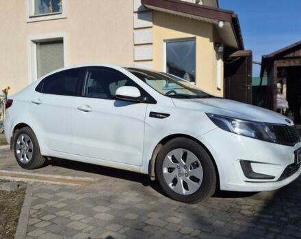 Белый Киа Рио, объемом двигателя 1.4 л и пробегом 212 тыс. км за 7300 $, фото 2 на Automoto.ua