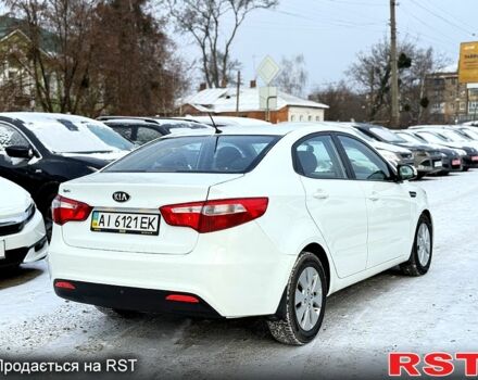 Білий Кіа Ріо, об'ємом двигуна 1.6 л та пробігом 14800 тис. км за 7800 $, фото 2 на Automoto.ua