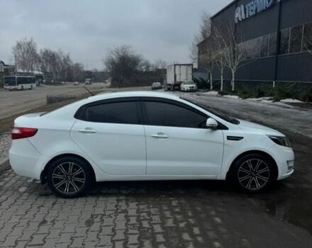 Білий Кіа Ріо, об'ємом двигуна 1.59 л та пробігом 238 тис. км за 6900 $, фото 8 на Automoto.ua