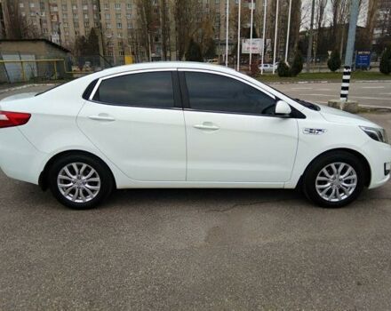Белый Киа Рио, объемом двигателя 1.4 л и пробегом 83 тыс. км за 10200 $, фото 1 на Automoto.ua