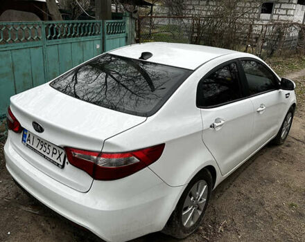 Белый Киа Рио, объемом двигателя 1.4 л и пробегом 207 тыс. км за 6500 $, фото 2 на Automoto.ua