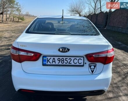Білий Кіа Ріо, об'ємом двигуна 1.4 л та пробігом 210 тис. км за 5800 $, фото 7 на Automoto.ua