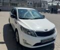 Белый Киа Рио, объемом двигателя 1.4 л и пробегом 238 тыс. км за 5500 $, фото 2 на Automoto.ua