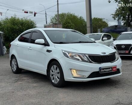 Білий Кіа Ріо, об'ємом двигуна 1.6 л та пробігом 105 тис. км за 8690 $, фото 14 на Automoto.ua
