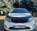 Белый Киа Рио, объемом двигателя 1.4 л и пробегом 220 тыс. км за 7400 $, фото 1 на Automoto.ua