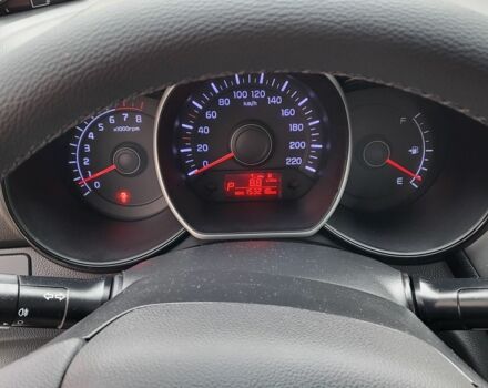 Белый Киа Рио, объемом двигателя 1.4 л и пробегом 153 тыс. км за 8300 $, фото 7 на Automoto.ua