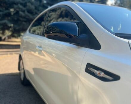 Белый Киа Рио, объемом двигателя 1.4 л и пробегом 220 тыс. км за 8000 $, фото 13 на Automoto.ua