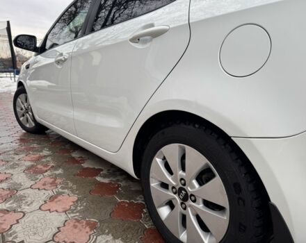 Белый Киа Рио, объемом двигателя 1.6 л и пробегом 173 тыс. км за 7800 $, фото 4 на Automoto.ua