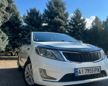 Белый Киа Рио, объемом двигателя 1.4 л и пробегом 220 тыс. км за 8000 $, фото 2 на Automoto.ua