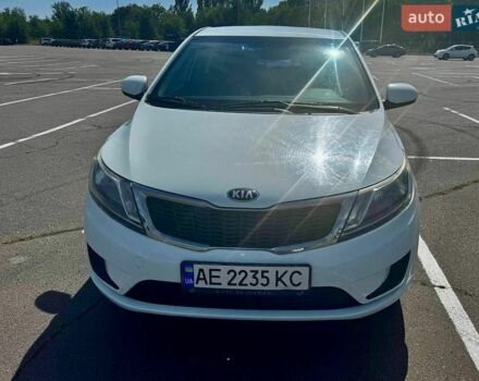 Білий Кіа Ріо, об'ємом двигуна 1.4 л та пробігом 179 тис. км за 7600 $, фото 1 на Automoto.ua