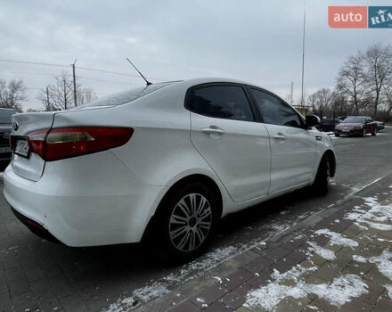 Білий Кіа Ріо, об'ємом двигуна 1.4 л та пробігом 210 тис. км за 6050 $, фото 6 на Automoto.ua