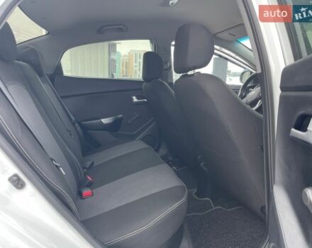 Белый Киа Рио, объемом двигателя 1.4 л и пробегом 216 тыс. км за 7400 $, фото 21 на Automoto.ua