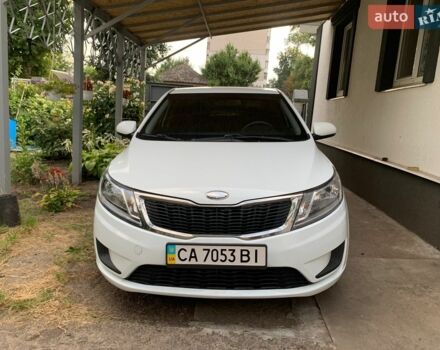 Белый Киа Рио, объемом двигателя 1.4 л и пробегом 195 тыс. км за 7500 $, фото 2 на Automoto.ua