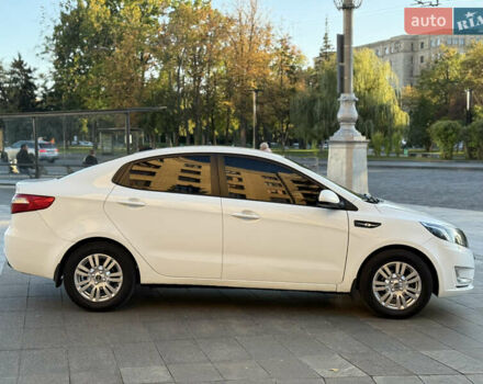Белый Киа Рио, объемом двигателя 1.4 л и пробегом 185 тыс. км за 6700 $, фото 5 на Automoto.ua