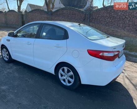 Білий Кіа Ріо, об'ємом двигуна 1.4 л та пробігом 210 тис. км за 5800 $, фото 5 на Automoto.ua