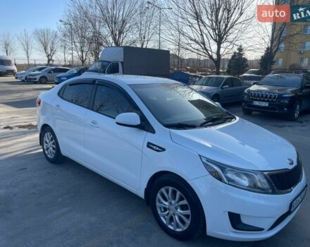 Белый Киа Рио, объемом двигателя 1.4 л и пробегом 216 тыс. км за 7400 $, фото 5 на Automoto.ua