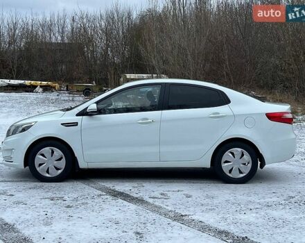 Белый Киа Рио, объемом двигателя 1.4 л и пробегом 125 тыс. км за 8300 $, фото 8 на Automoto.ua