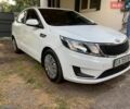 Белый Киа Рио, объемом двигателя 1.4 л и пробегом 195 тыс. км за 7500 $, фото 4 на Automoto.ua