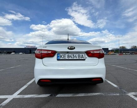 Белый Киа Рио, объемом двигателя 1.4 л и пробегом 125 тыс. км за 6500 $, фото 1 на Automoto.ua