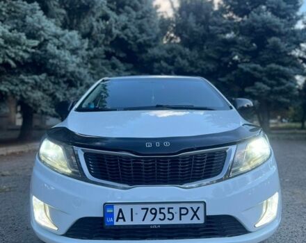Белый Киа Рио, объемом двигателя 1.4 л и пробегом 220 тыс. км за 8000 $, фото 9 на Automoto.ua