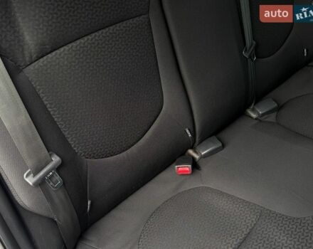 Білий Кіа Ріо, об'ємом двигуна 1.4 л та пробігом 139 тис. км за 8200 $, фото 38 на Automoto.ua