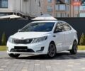 Белый Киа Рио, объемом двигателя 1.4 л и пробегом 274 тыс. км за 5800 $, фото 1 на Automoto.ua