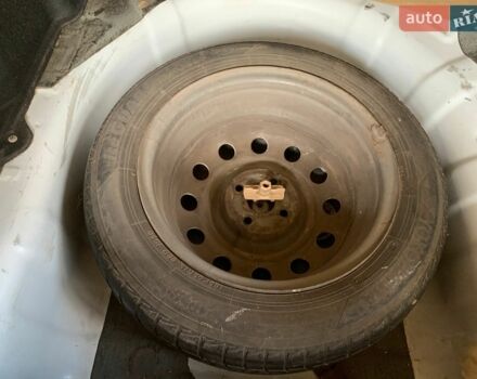 Белый Киа Рио, объемом двигателя 1.4 л и пробегом 195 тыс. км за 7500 $, фото 10 на Automoto.ua