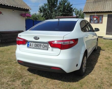 Белый Киа Рио, объемом двигателя 1.4 л и пробегом 214 тыс. км за 7500 $, фото 2 на Automoto.ua