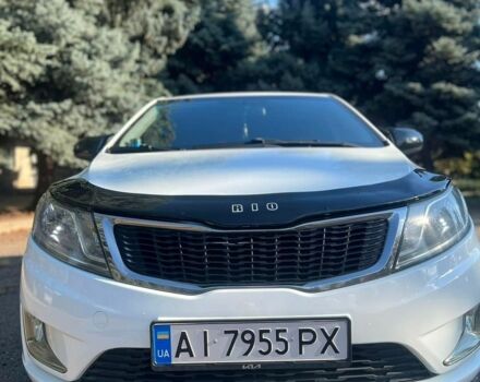 Белый Киа Рио, объемом двигателя 1.4 л и пробегом 220 тыс. км за 8000 $, фото 1 на Automoto.ua