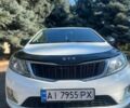 Белый Киа Рио, объемом двигателя 1.4 л и пробегом 220 тыс. км за 8000 $, фото 1 на Automoto.ua