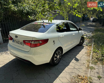 Білий Кіа Ріо, об'ємом двигуна 1.4 л та пробігом 84 тис. км за 9200 $, фото 1 на Automoto.ua