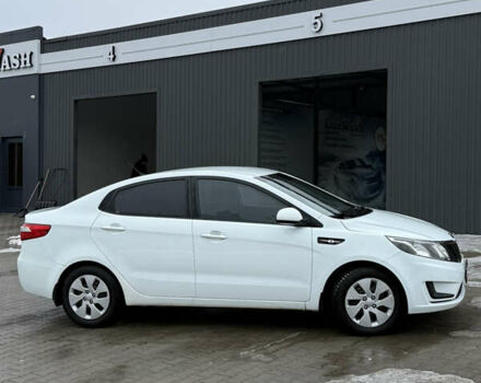 Белый Киа Рио, объемом двигателя 1.4 л и пробегом 54 тыс. км за 9400 $, фото 3 на Automoto.ua