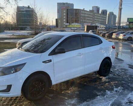 Білий Кіа Ріо, об'ємом двигуна 1.4 л та пробігом 248 тис. км за 7499 $, фото 6 на Automoto.ua