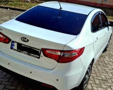 Белый Киа Рио, объемом двигателя 1.4 л и пробегом 87 тыс. км за 8750 $, фото 5 на Automoto.ua
