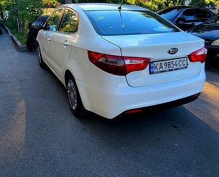 Білий Кіа Ріо, об'ємом двигуна 1.4 л та пробігом 232 тис. км за 7450 $, фото 2 на Automoto.ua