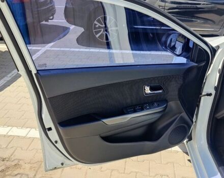 Белый Киа Рио, объемом двигателя 1.59 л и пробегом 130 тыс. км за 7400 $, фото 48 на Automoto.ua